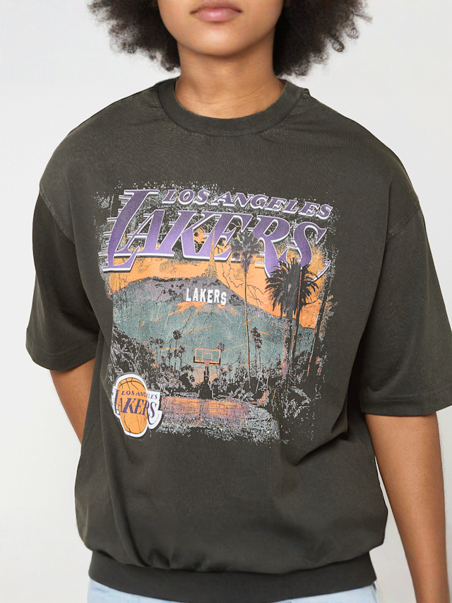New Era, NBA Washed Graphic Tee Los Angeles Lakers, grey, Image 3 of 4