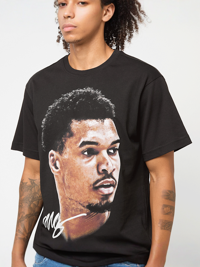 Mitchell & Ness, NBPA Real Big Face Tee Victor Wembanyama, black, Image 3 of 5