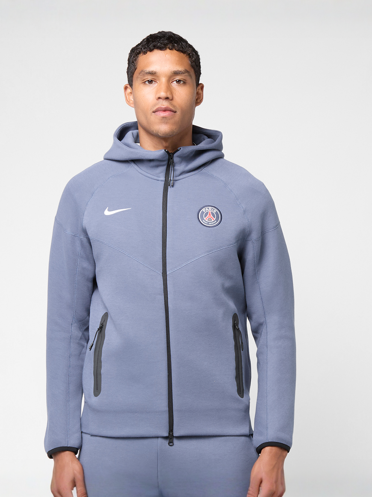 Paris Saint-Germain Tech Fleece Windrunner | SNIPES