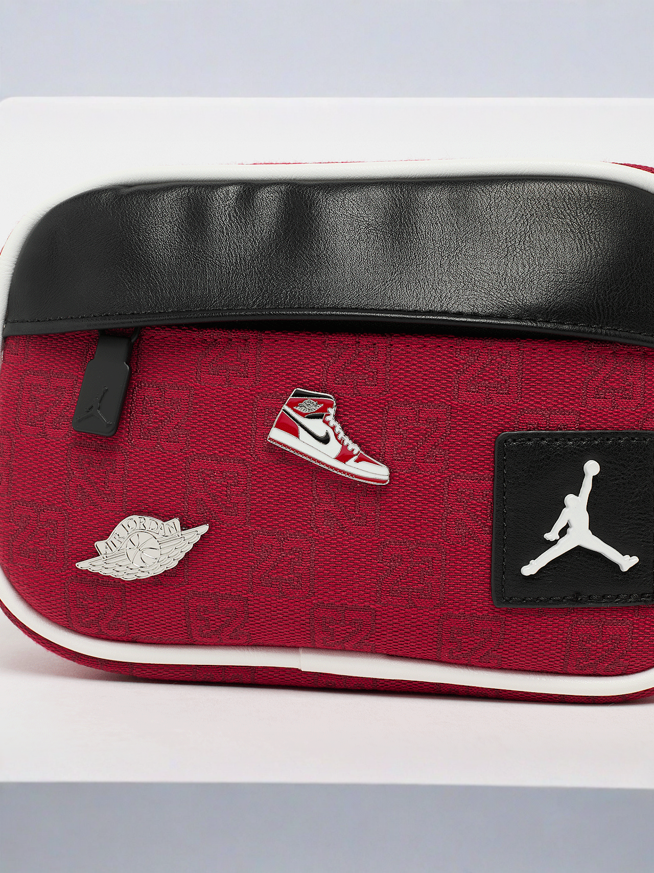 23 Monogram Camera Bag | SNIPES