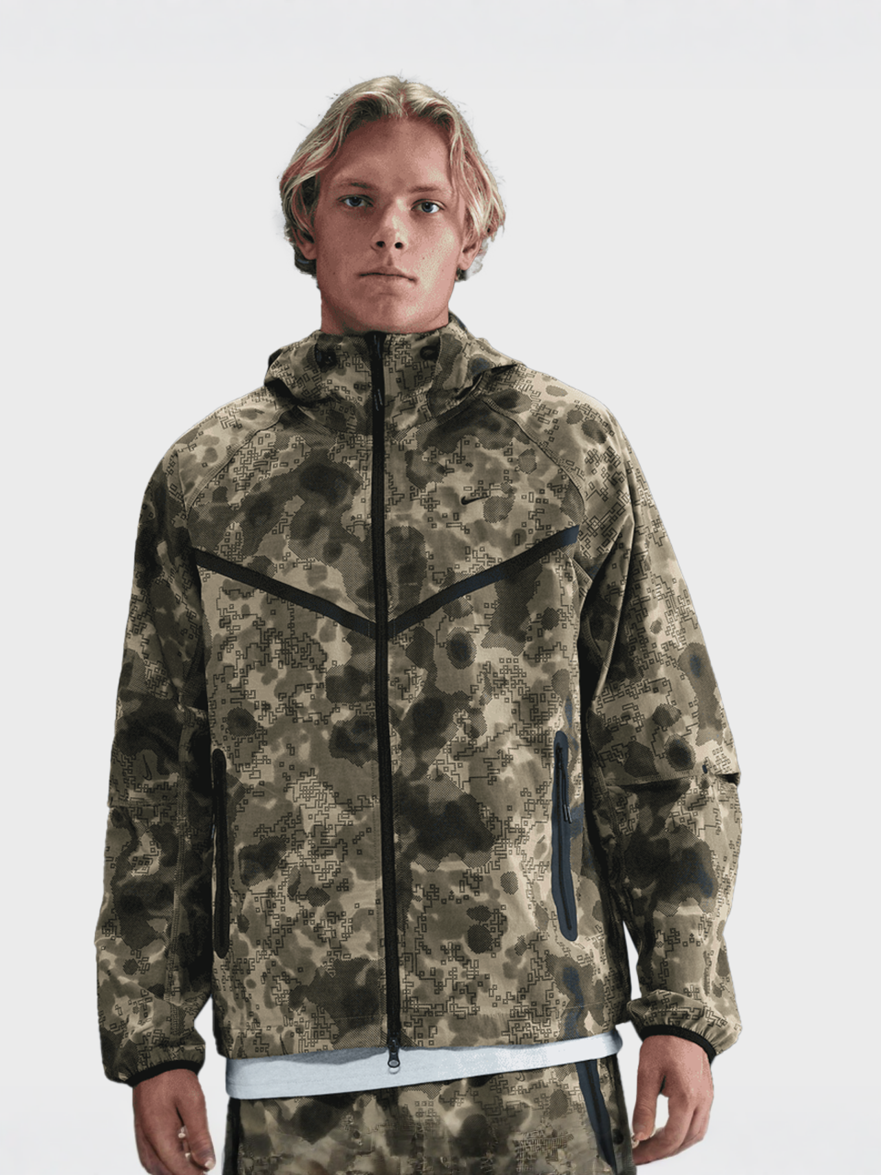 『TOM NIXX』00s camouflage jacket Tech Dri-FIT Woven Camo Windrunner Oversized Jacket | SNIPES