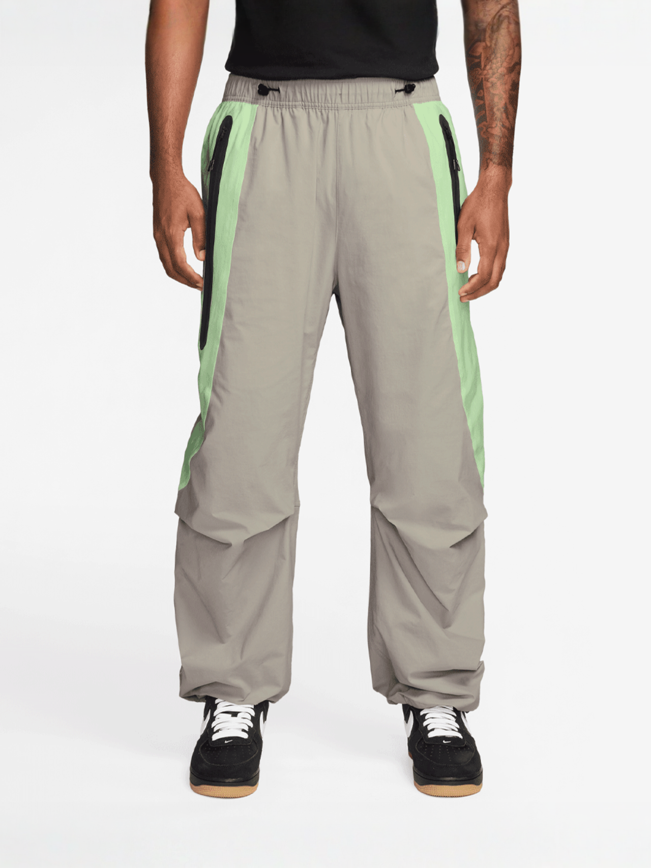Tech Woven Pro Oversized Pant | SNIPES