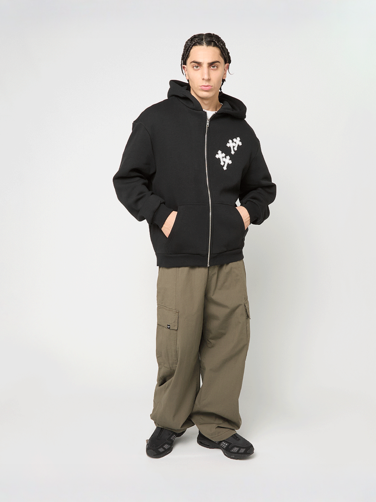 Mary Cross Fluffy Zip Hoody | SNIPES