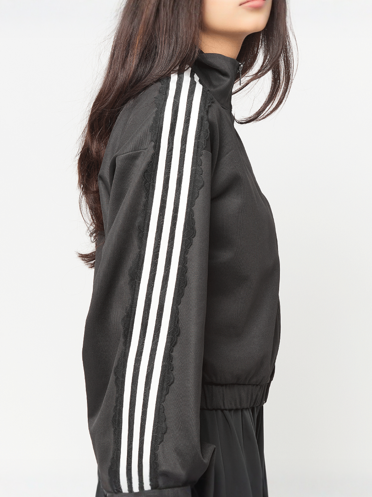 Lace Oversized Tracktop | SNIPES