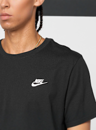 Nike, Sportswear Club T-Shirt, czarny, Obraz 3 z 4