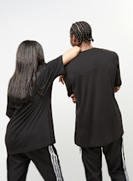 adidas Originals, Essentials T-Shirt, black, Image 2 of 4