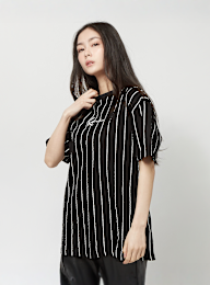 Karl Kani, Small Signature Essential Pinstripe OS Tee, zwart, Afbeelding 1 van 4