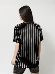 Karl Kani, Small Signature Essential Pinstripe Oversized Tee, black, Image 2 of 4