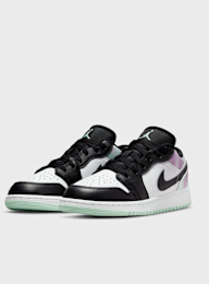 Jordan, Air Jordan 1 Low SE (GS), biały, Obraz 4 z 9