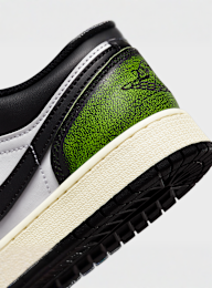 Jordan, Air Jordan 1 Low SE (GS), black, Image 8 of 9