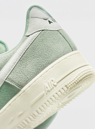 Nike, Air Force 1 07 LV8, groen, Afbeelding 8 van 9