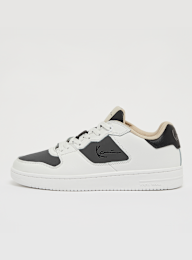 Karl Kani, 89 PRM, white, Image 1 of 5