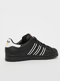 adidas Originals, Superstar (GS), black, Image 3 of 5
