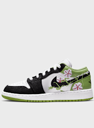 Jordan, Air Jordan 1 Low SE (GS), white, Image 1 of 8