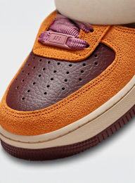 Nike, WMNS Air Force 1 '07, pomarańczowy, Obraz 7 z 8