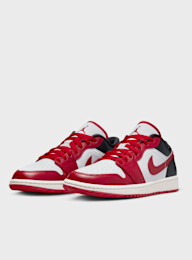 Jordan, WMNS Air Jordan 1 Low, red, Image 4 of 8