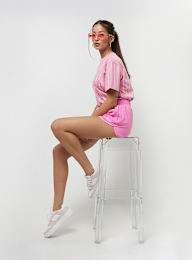 Karl Kani, Small Signature Essential Pinstripe OS Tee, light pink, Image 4 of 5