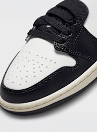 Jordan, WMNS Air Jordan 1 Mid, black, Image 7 of 8