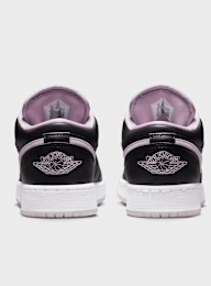 Jordan, Air Jordan 1 Low SE (GS), black, Image 5 of 8