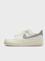 Nike, WMNS Air Force 1 '07 Next Nature, biały, Obraz 1 z 8