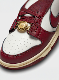Nike, WMNS Dunk Low SE, red, Image 6 of 7