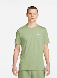 Nike, Sportswear Club Tee, green, Image 1 of 5
