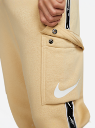Nike, Sportswear Repeat Fleece Cargo Pants, beige, Afbeelding 4 van 7