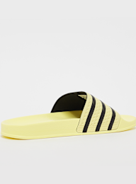 adidas Originals, Slides adilette, żółty, Obraz 3 z 5