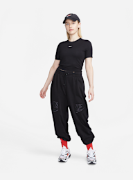 Nike, Sportswear Essential Slim Crop Tee, zwart, Afbeelding 4 van 4