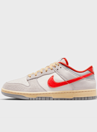 Nike, Dunk Low SE, white, Image 1 of 8