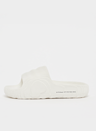 adidas Originals, Slides adilette 22 W, biały, Obraz 1 z 5