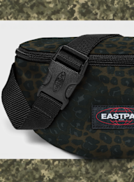 Eastpak, Springer Funky Leopard, black, Image 4 of 5