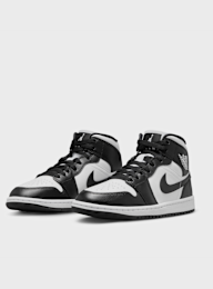 Jordan, WMNS Air Jordan 1 Mid, black, Image 4 of 8