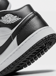 Jordan, WMNS Air Jordan 1 Mid, black, Image 8 of 8