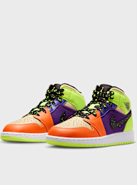 Jordan, Air Jordan 1 Mid SE (GS), black, Image 4 of 8