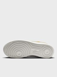 Nike  , Air Force 1 '07 SE, white, Image 3 of 8