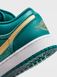 Jordan, 1 Low SE (GS), turquoise, Image 7 of 8