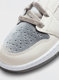 Jordan, Air Jordan 1 Mid SE Soft (GS), white, Image 7 of 8