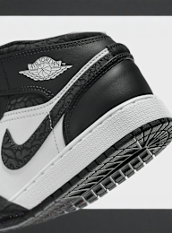 Jordan, Air Jordan 1 Mid SE Seasonal (GS), black, Image 8 of 8