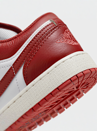 Jordan, Air Jordan 1 Low SE (GS), red, Image 7 of 8