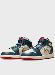 Jordan, Air Jordan 1 Mid SE (GS), black, Image 4 of 9