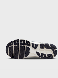 Nike, WMNS Zoom Vomero 5, grey, Image 3 of 9
