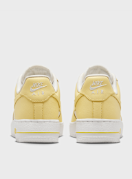 Nike, WMNS Air Force 1 '07, yellow, Image 5 of 8