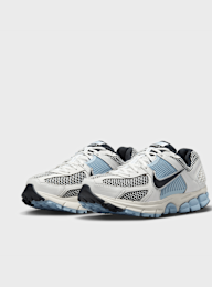 Nike, WMNS Zoom Vomero 5, grey, Image 4 of 9