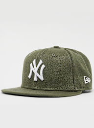 New Era, 59Fifty League Essential MLB New York Yankees, green, Image 1 of 4