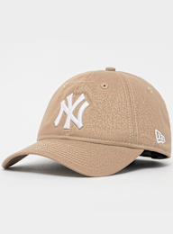 New Era, 9 Twenty League Essential New York Yankees, beige, Image 1 of 4