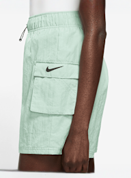 Nike, Sportswear Essential Damen-Webshorts mit hohem Bund, groen, Afbeelding 2 van 4