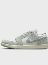 Jordan, Air Jordan 1 Low SE, green, Image 1 of 8