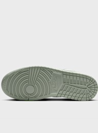 Jordan, Air Jordan 1 Low SE, green, Image 3 of 8