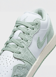Jordan, Air Jordan 1 Low SE (GS), green, Image 7 of 8